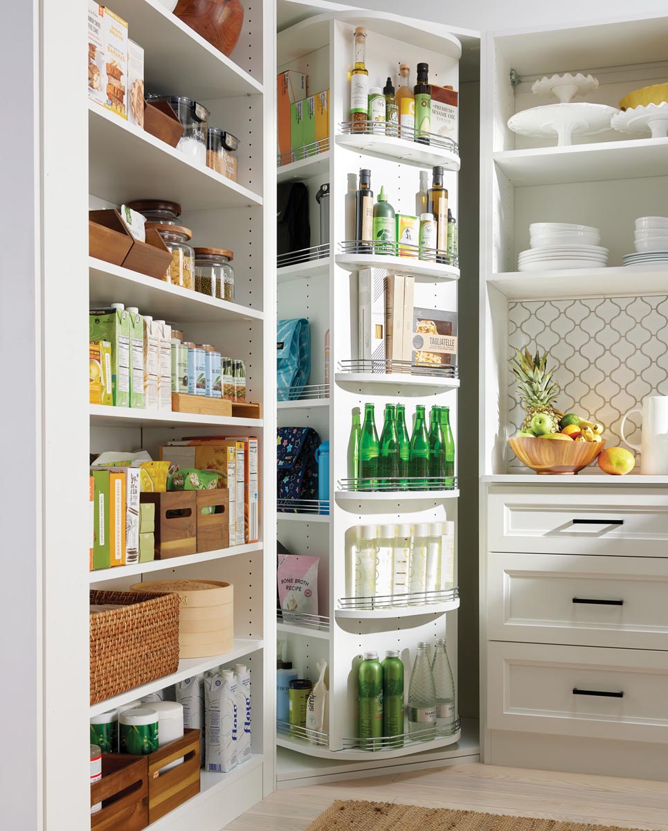 The Preston’s 360 Organizer is ideal in kitchen pantries to maximize space thanks to its rotating ability